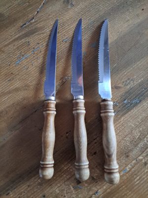 3 vintage messen met houten handvat